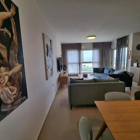 7Th Floor Apartment Acre Room photo