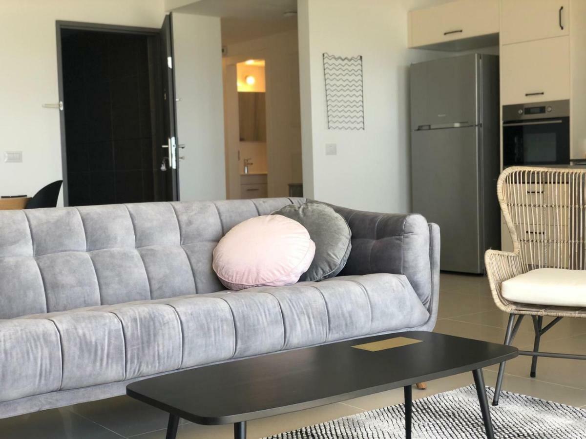 Apartment 7th Floor